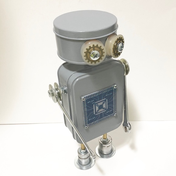 Found Objects Robot Sculpture - Picture 3 of 5